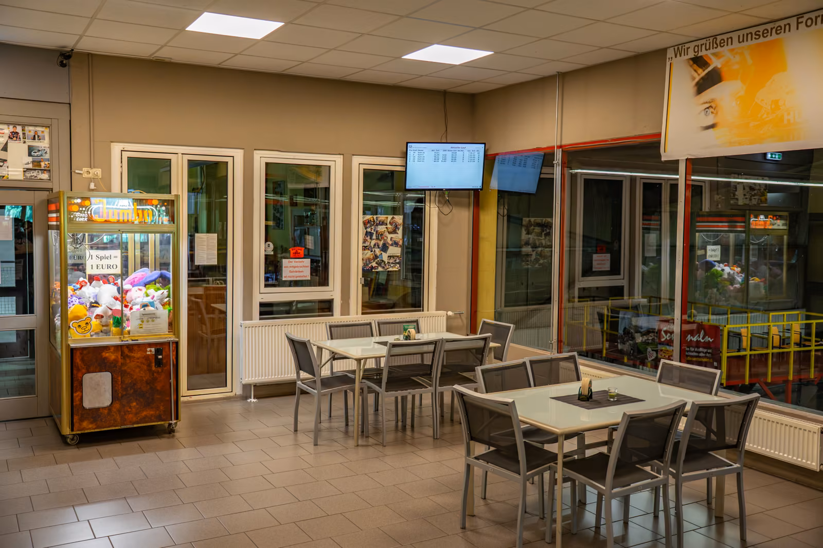 Bistro & VIP-Lounge 9